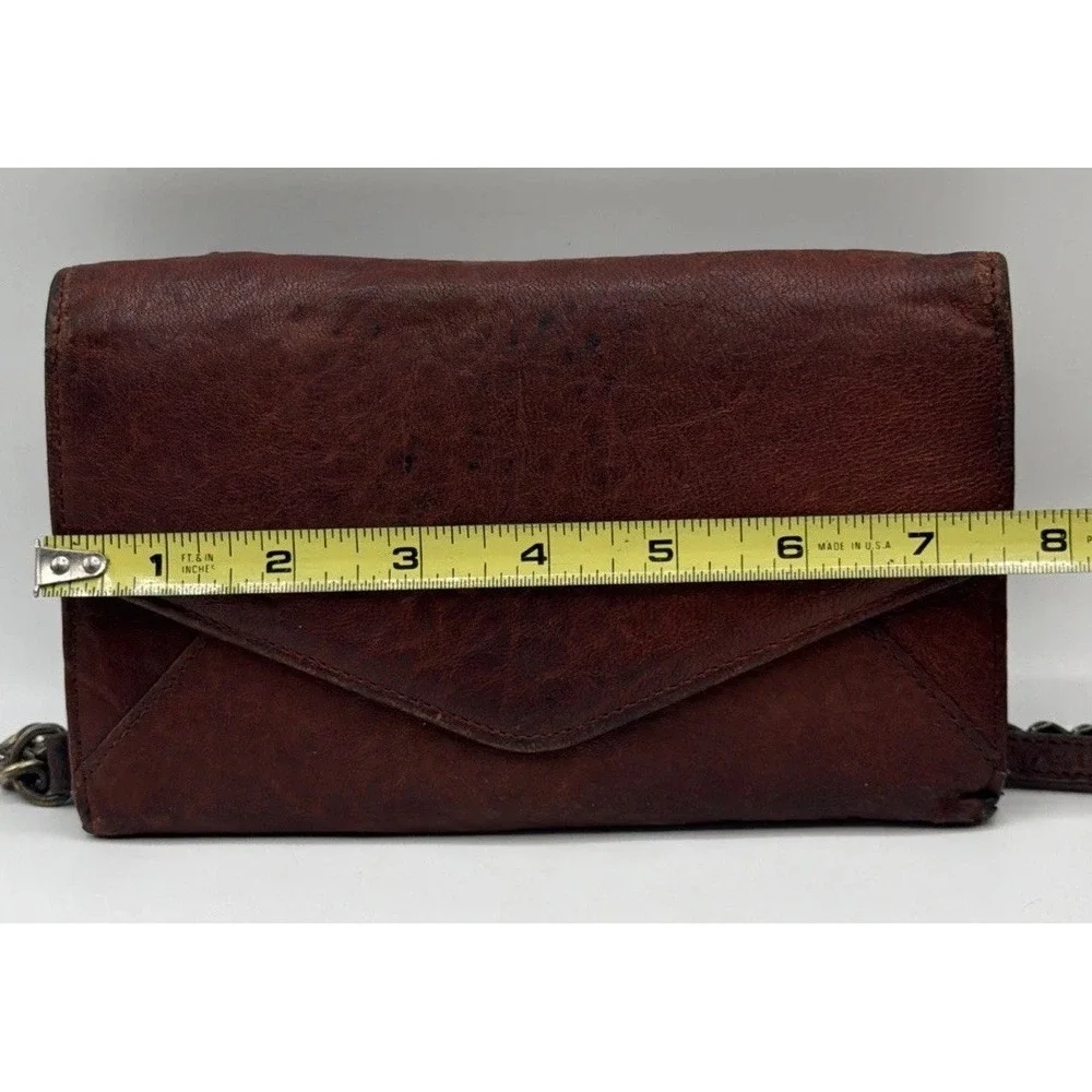 Vintage Will Leather Goods Envelope Clutch w/removable Chain Shoulder Strap.
